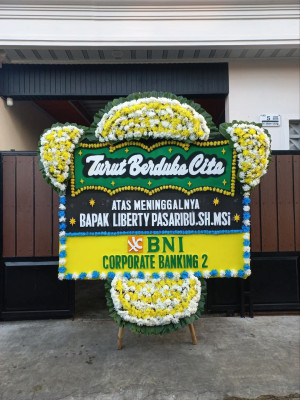 Papan Bunga Duka di Layana Indah